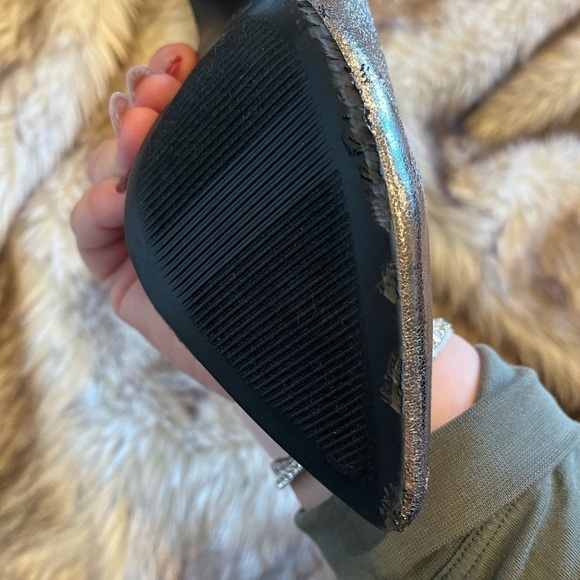 A new day chunky metallic silver heels size 5.5 - Picture 5 of 11